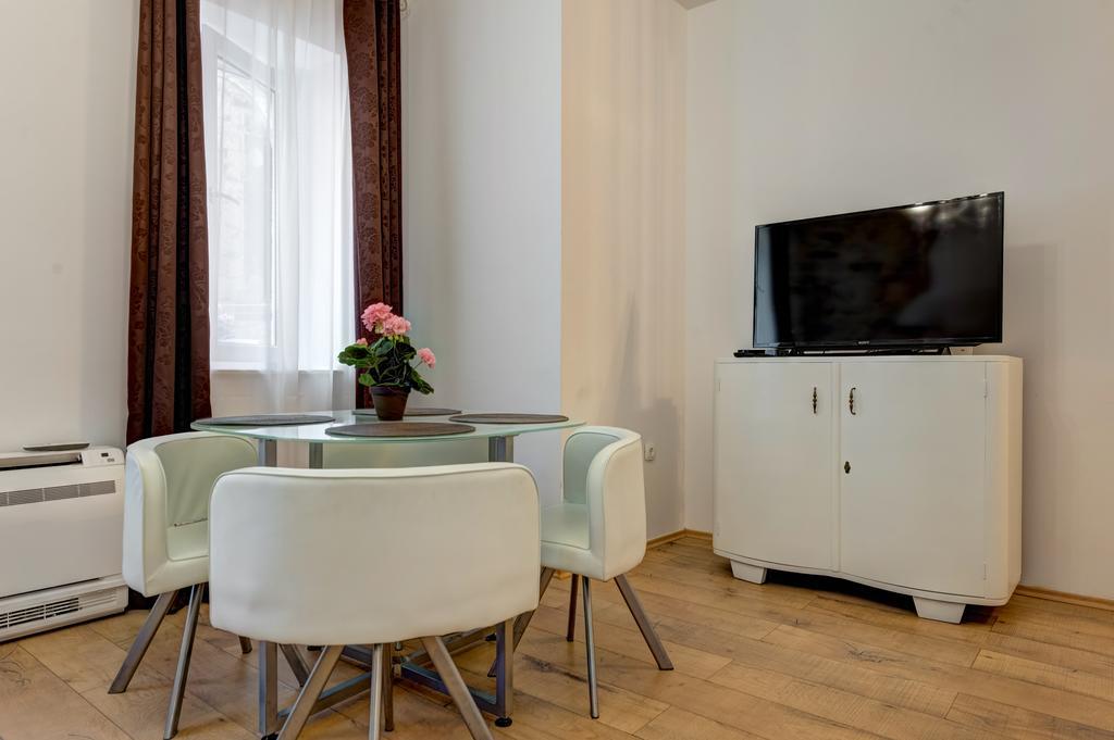 Temple Luxury Apartments & Rooms Split Exterior foto