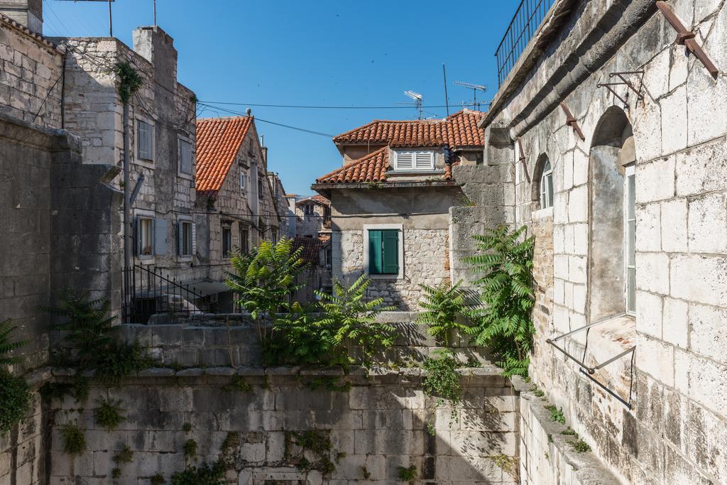 Temple Luxury Apartments & Rooms Split Exterior foto