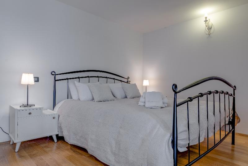 Temple Luxury Apartments & Rooms Split Exterior foto