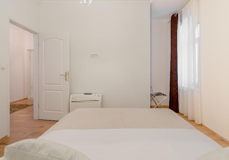 Temple Luxury Apartments & Rooms Split Exterior foto