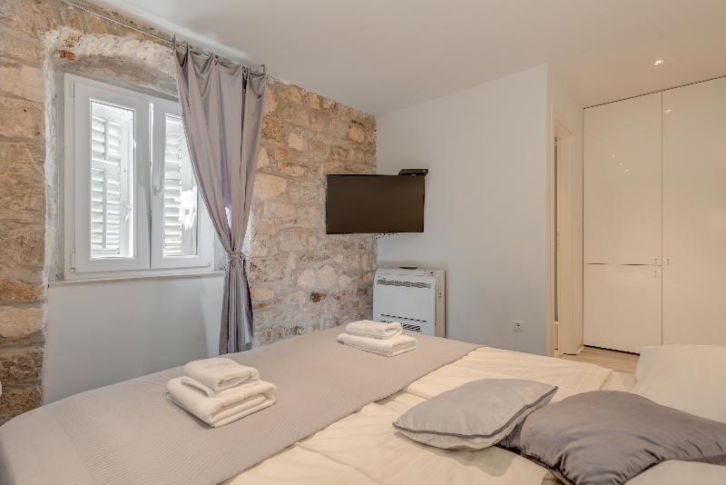Temple Luxury Apartments & Rooms Split Exterior foto